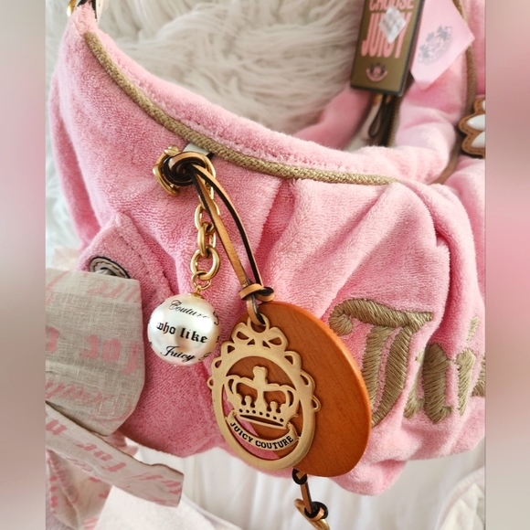 SOLD 💞🩷Juicy Couture Pink Bag🩷 - Picture 3 of 15